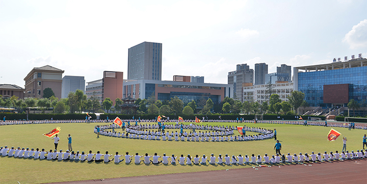 中南集团800人军训活动